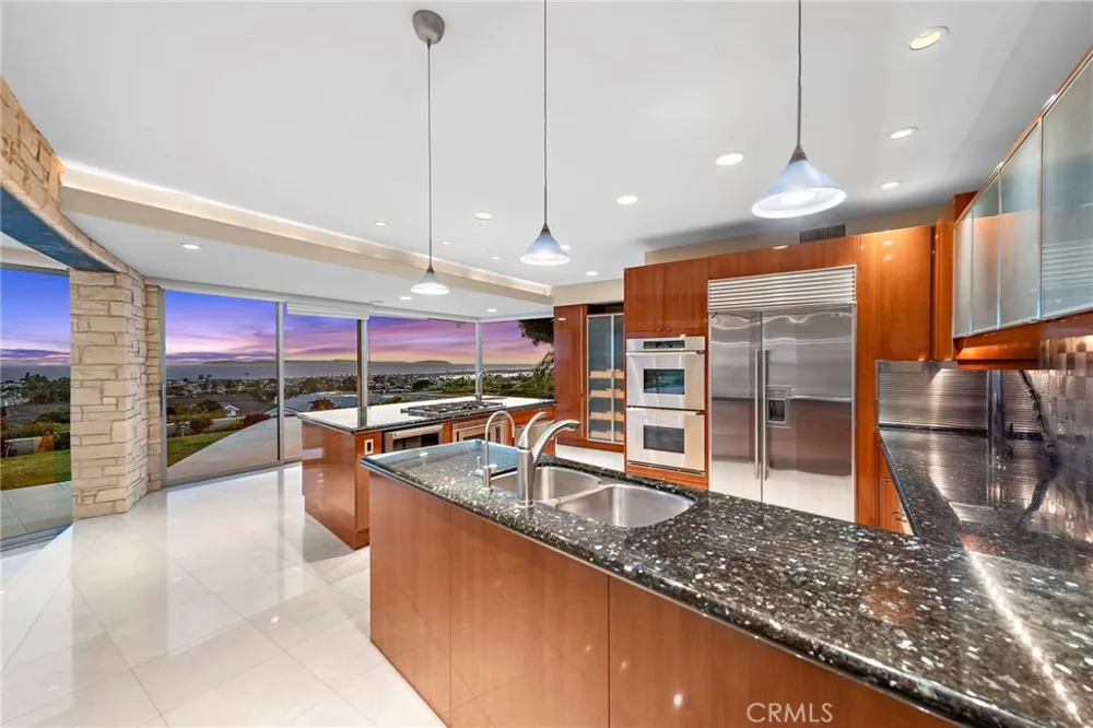 2801 Setting Sun Corona del Mar, CA 92625