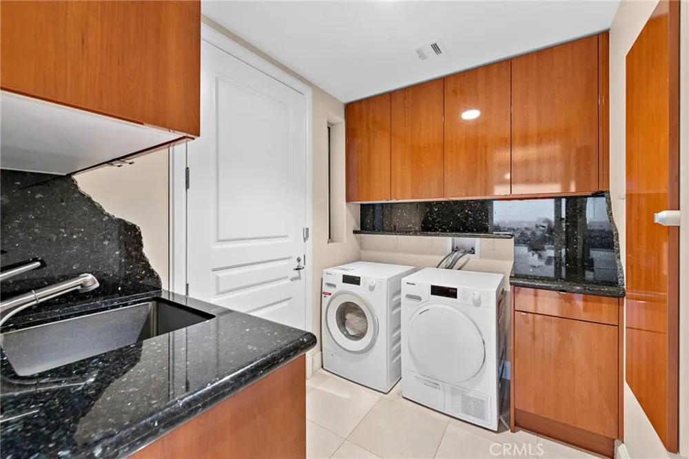 2801 Setting Sun Corona del Mar, CA 92625
