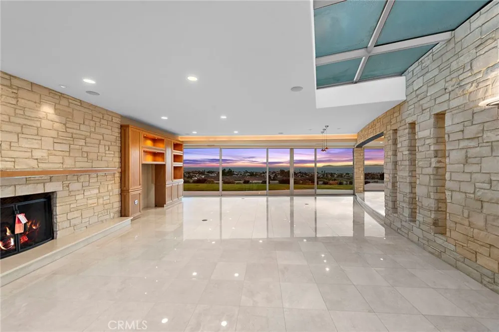 2801 Setting Sun Corona del Mar, CA 92625