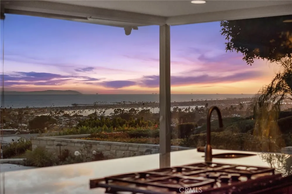 2801 Setting Sun Corona del Mar, CA 92625
