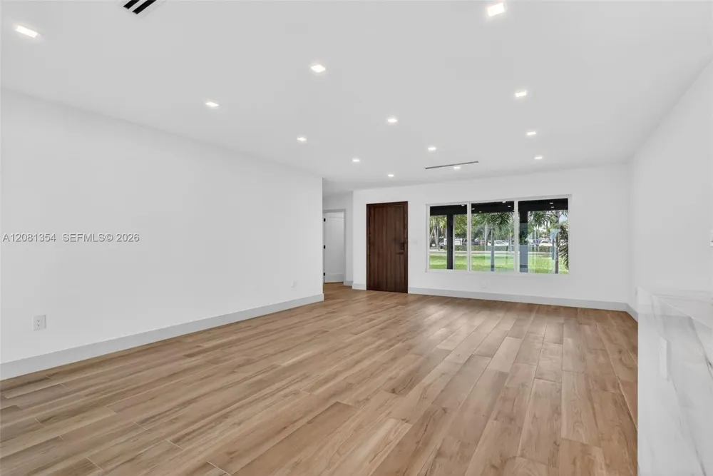 1917 Swinton Ave Delray Beach, FL 33444