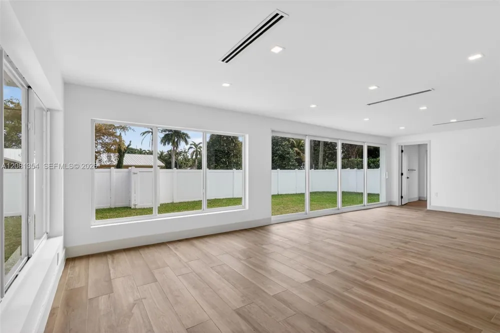 1917 Swinton Ave Delray Beach, FL 33444
