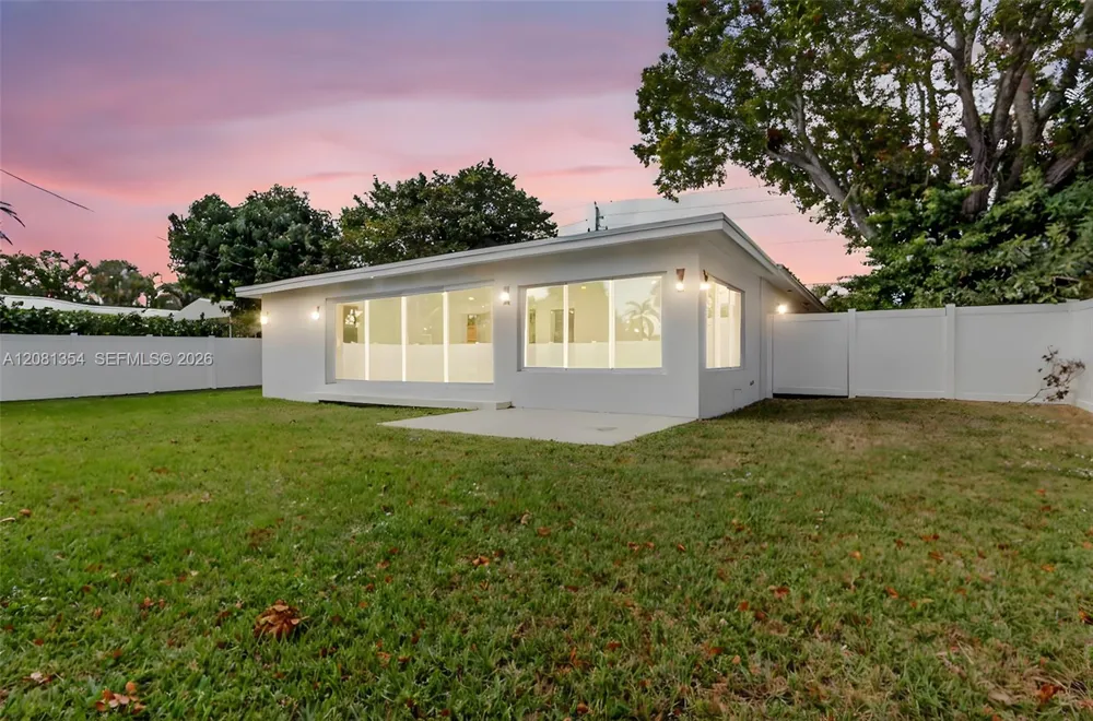 1917 Swinton Ave Delray Beach, FL 33444