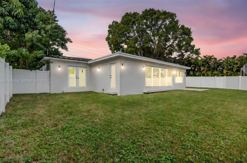 1917 Swinton Ave Delray Beach, FL 33444