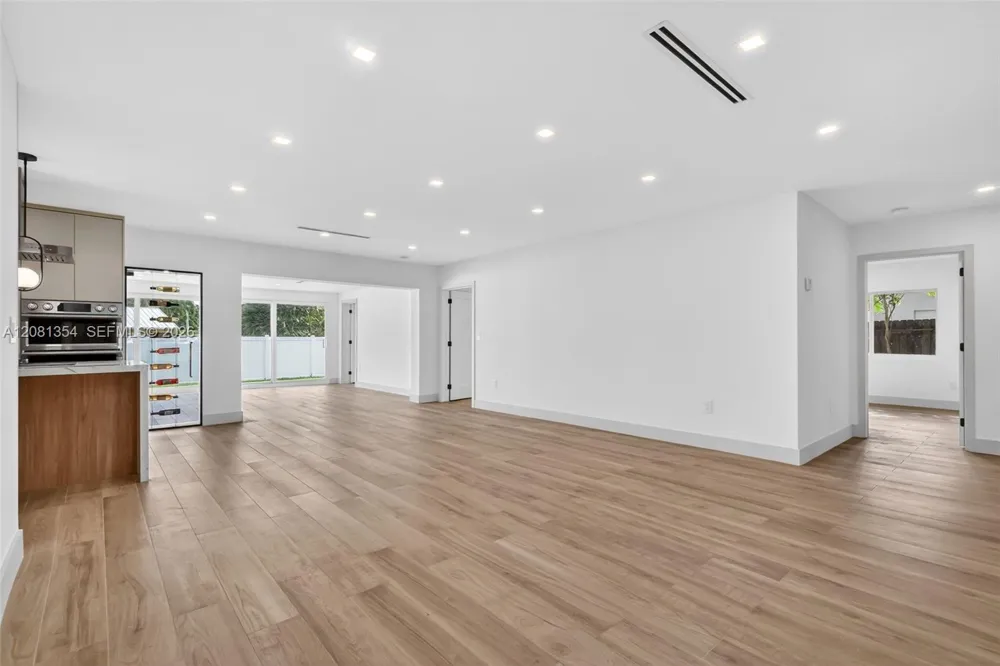 1917 Swinton Ave Delray Beach, FL 33444