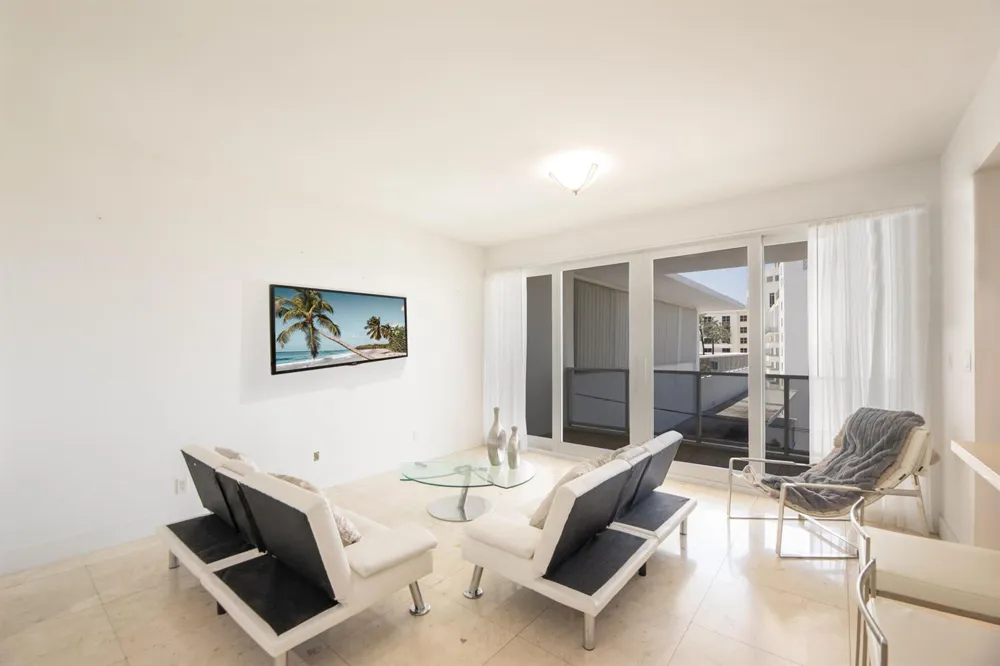 100 Lincoln Road #PH14 Miami Beach, FL 33139