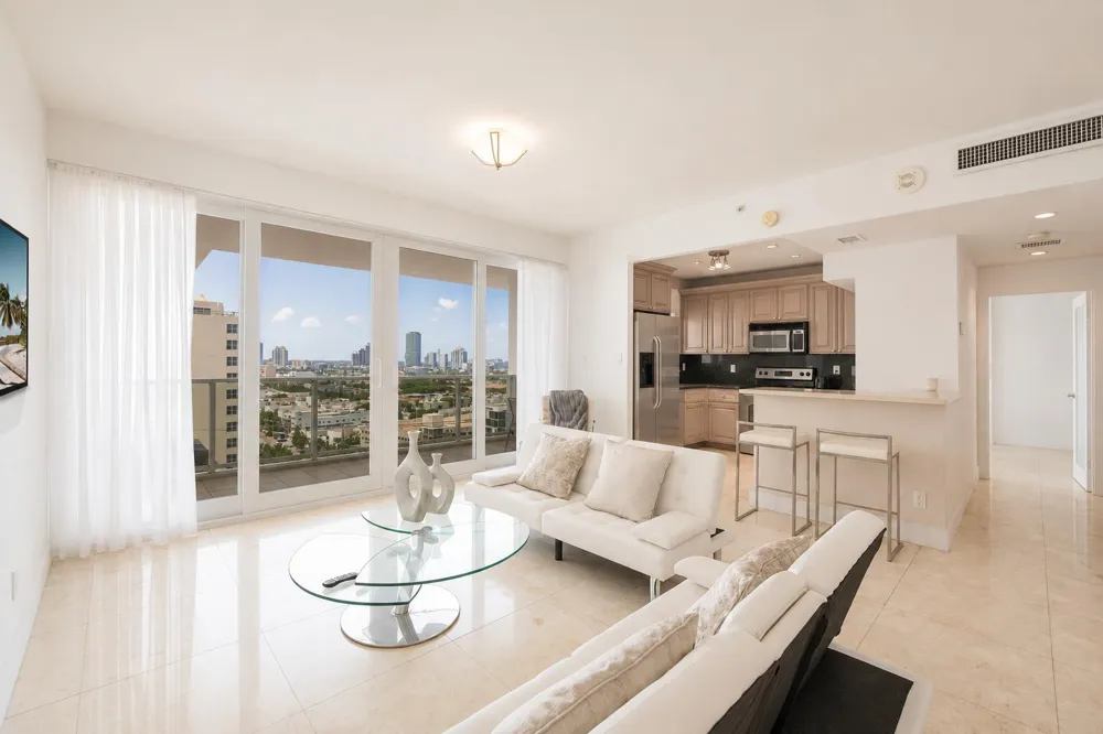 100 Lincoln Road #PH14 Miami Beach, FL 33139