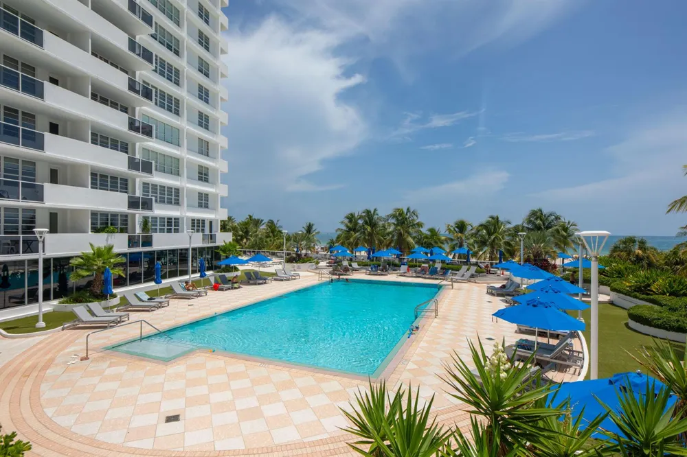 100 Lincoln Road #PH14 Miami Beach, FL 33139