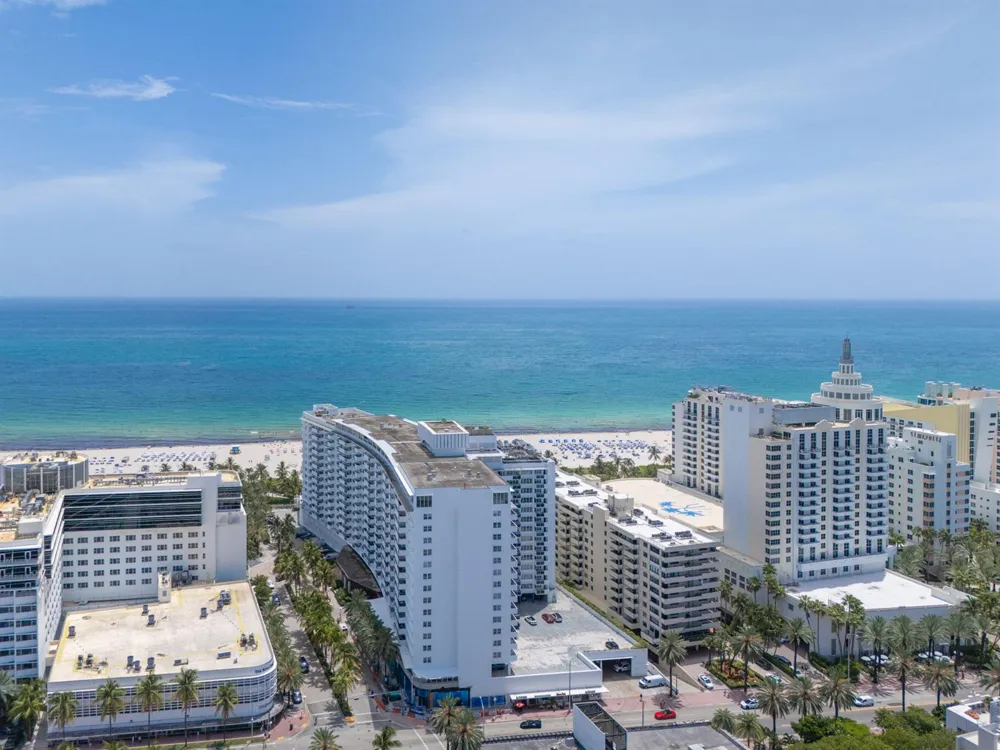 100 Lincoln Road #PH14 Miami Beach, FL 33139