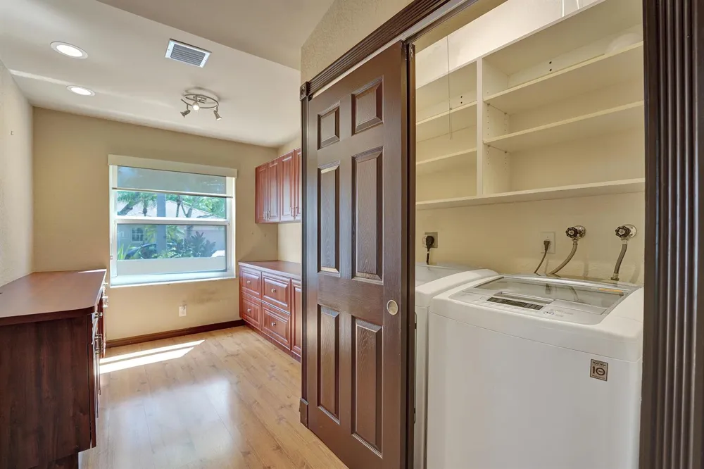 1969 ANDROMEDA LANE Weston, FL 33327