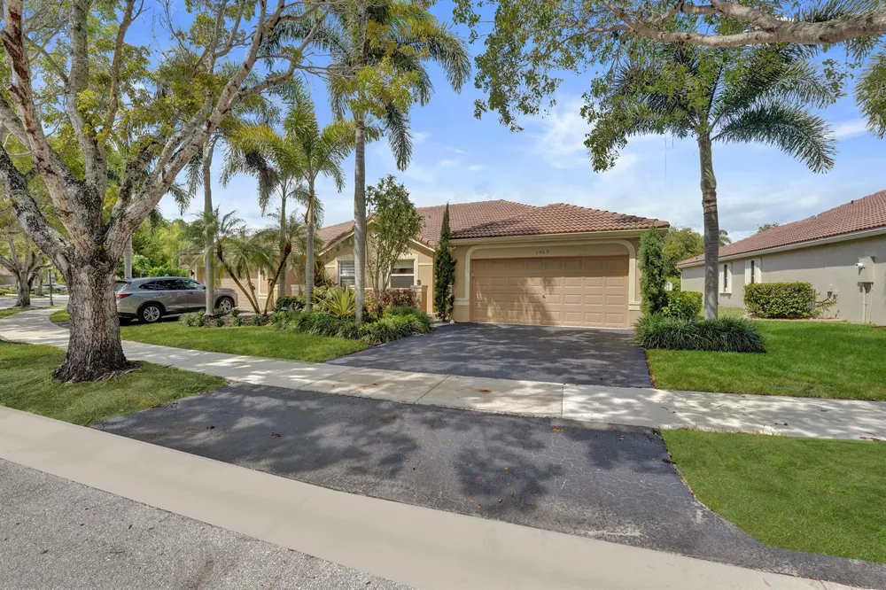 1969 ANDROMEDA LANE Weston, FL 33327