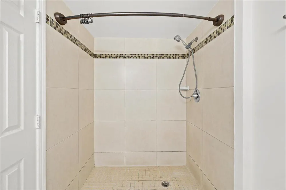 1831 Sabal Palm Drive #403 Davie, FL 33324