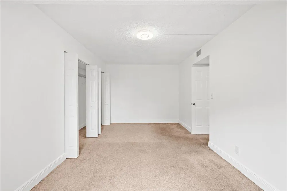 1831 Sabal Palm Drive #403 Davie, FL 33324