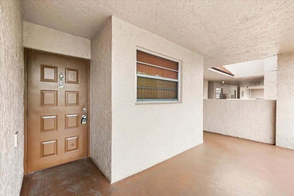 1831 Sabal Palm Drive #403 Davie, FL 33324
