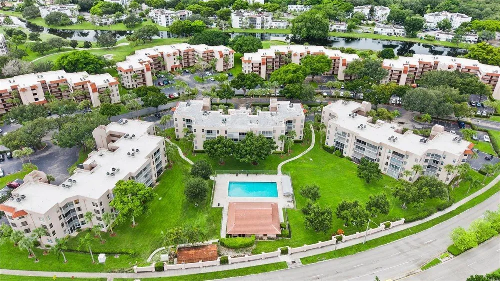 1831 Sabal Palm Drive #403 Davie, FL 33324