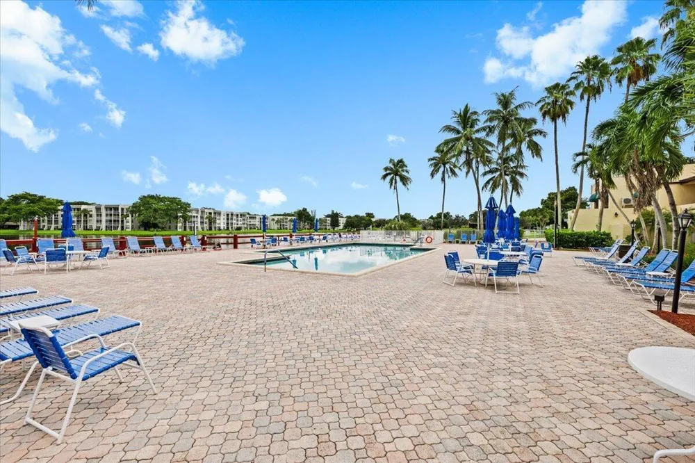 1831 Sabal Palm Drive #403 Davie, FL 33324