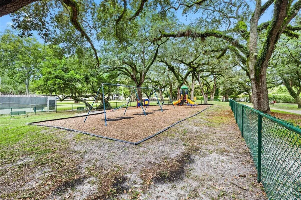 1831 Sabal Palm Drive #403 Davie, FL 33324