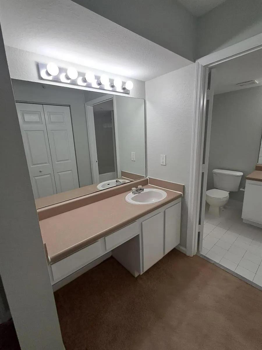 181 SW Palm Drive #204 Port St. Lucie, FL 34986