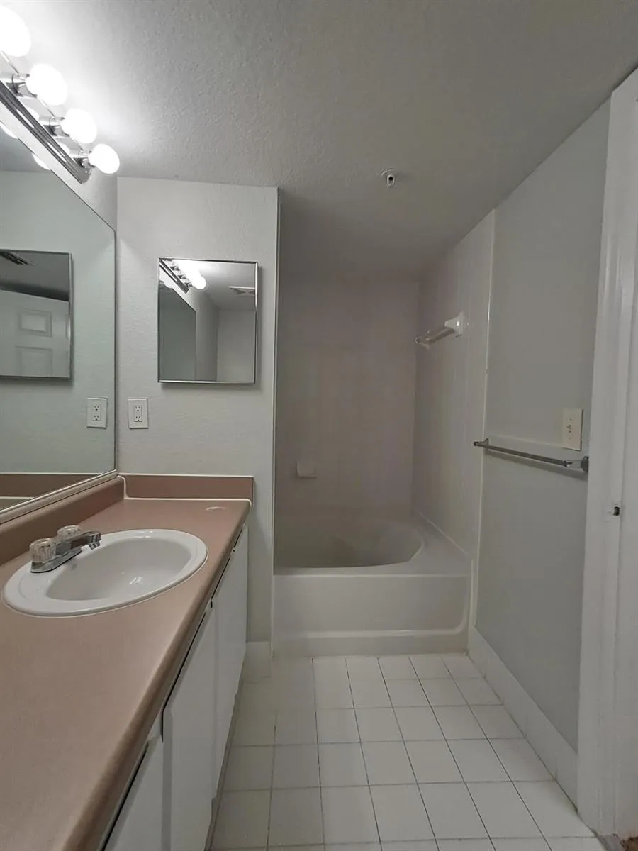 181 SW Palm Drive #204 Port St. Lucie, FL 34986