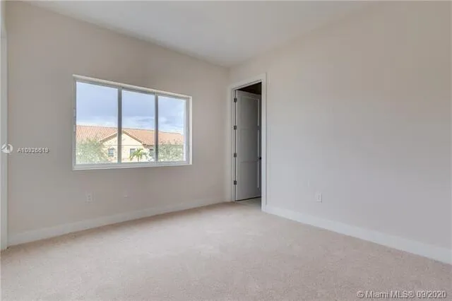 686 NE 43RD STREET Oakland Park, FL 33334