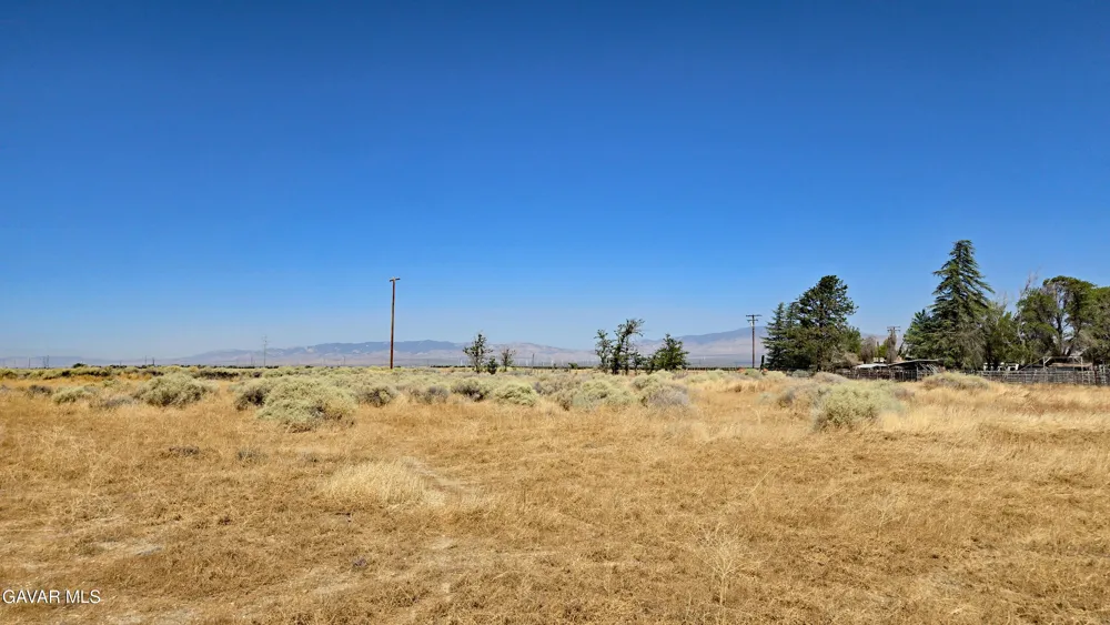 100th St West & Ave A8 Lancaster, CA 93536