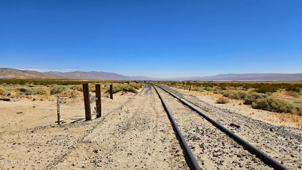 Cholla Rd Cantil, CA 93519