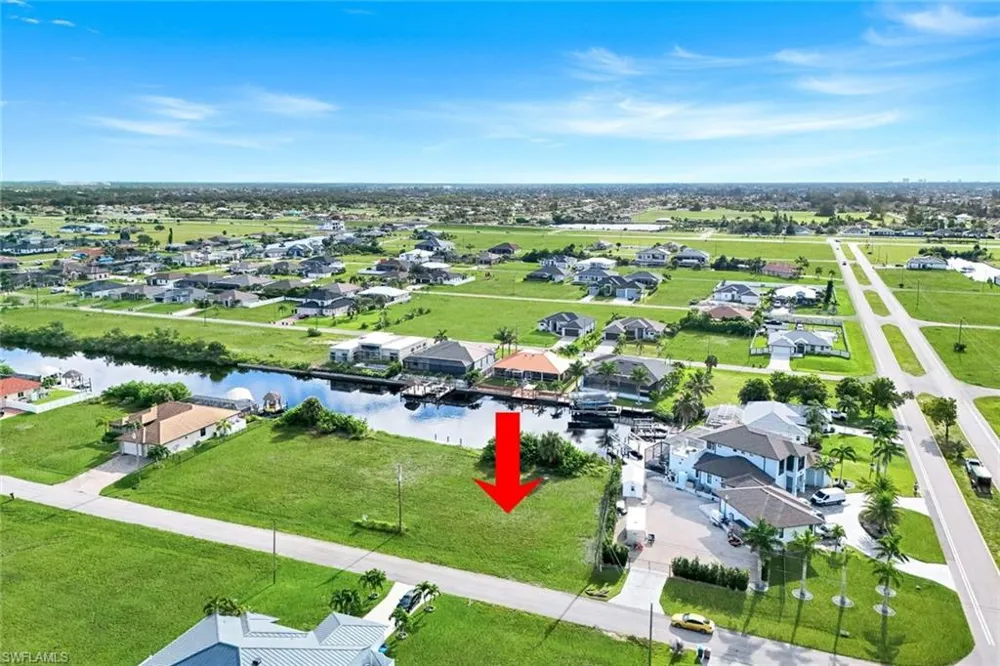 1207 NW 35TH AVENUE Cape Coral, FL 33993