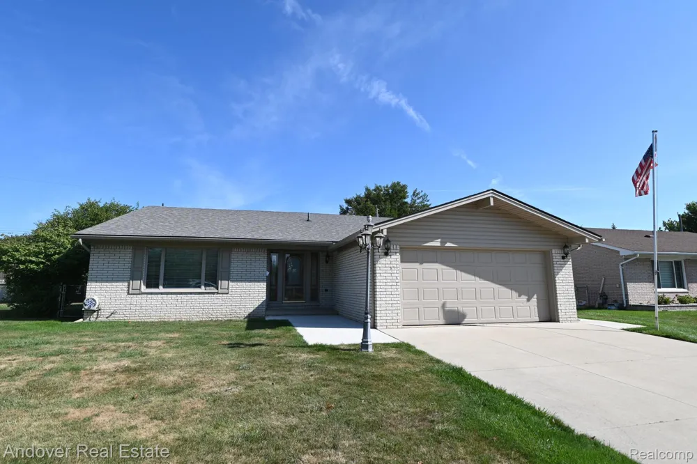 26722 Cecile Street Dearborn Heights City, MI 48127