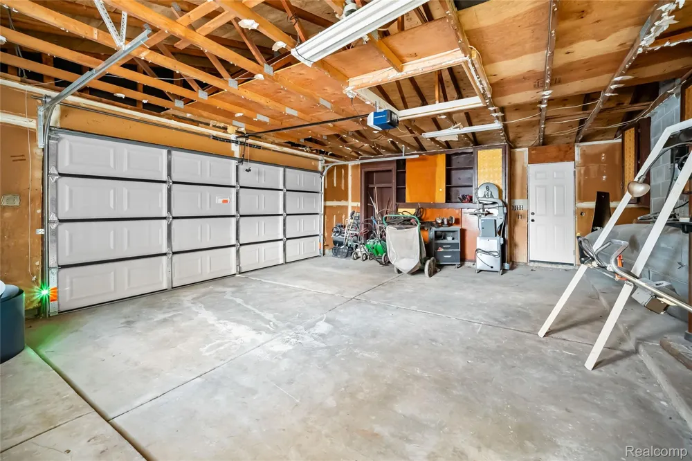 6742 Canterbury Court Shelby Charter Township, MI 48316