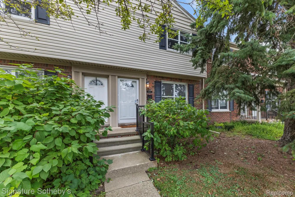 3222 Coolidge Highway Royal Oak City, MI 48073
