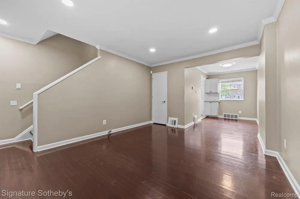 3222 Coolidge Highway Royal Oak City, MI 48073