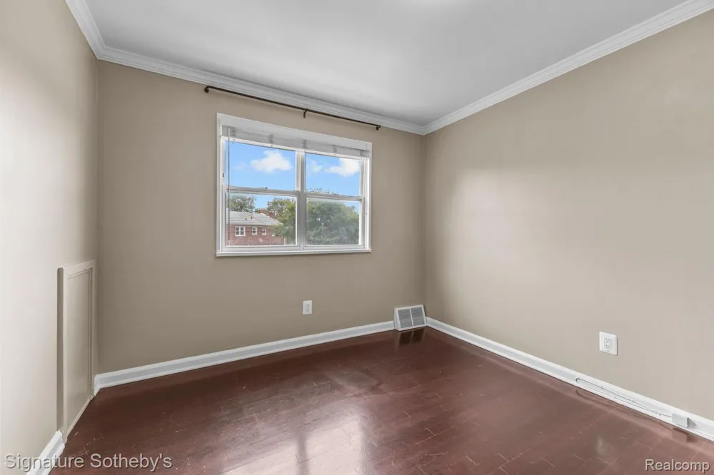 3222 Coolidge Highway Royal Oak City, MI 48073