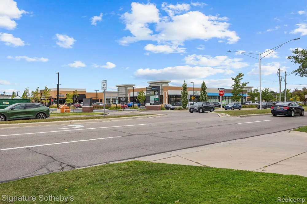 3222 Coolidge Highway Royal Oak City, MI 48073