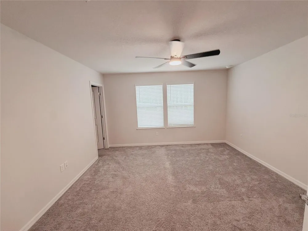 393 MEADOWLAND POINT Oviedo, FL 32765
