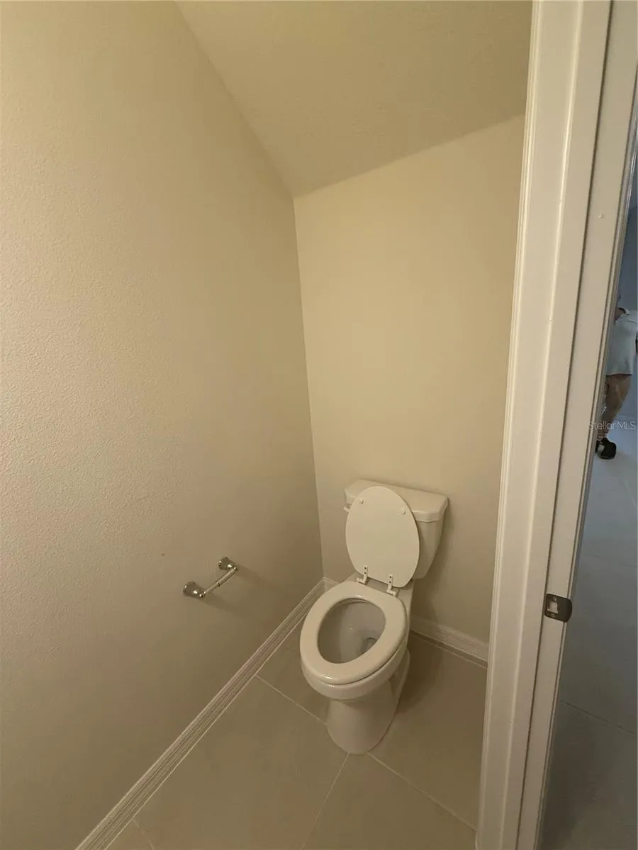 393 MEADOWLAND POINT Oviedo, FL 32765