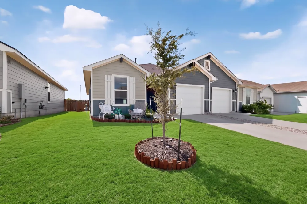 439 Arnold Loop #A Kyle, TX 78640