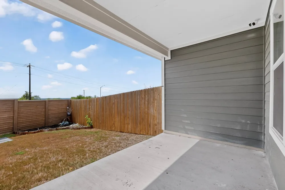 439 Arnold Loop #A Kyle, TX 78640