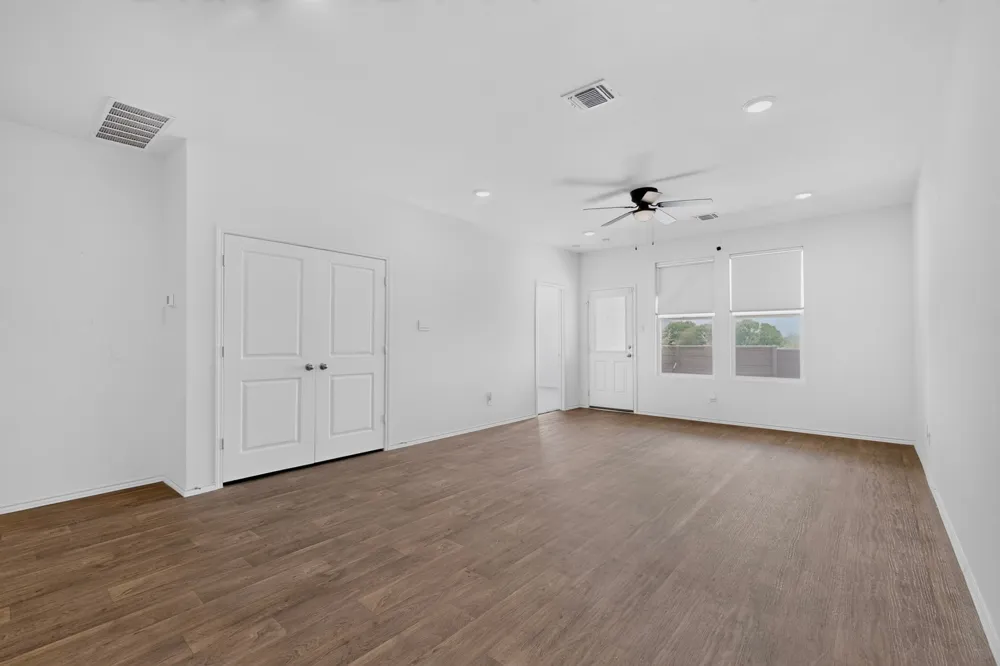 439 Arnold Loop #A Kyle, TX 78640
