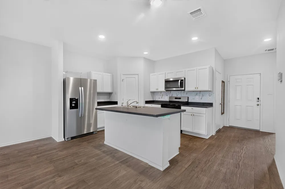 439 Arnold Loop #A Kyle, TX 78640