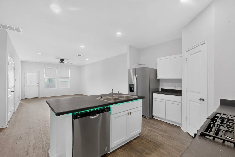 439 Arnold Loop #A Kyle, TX 78640