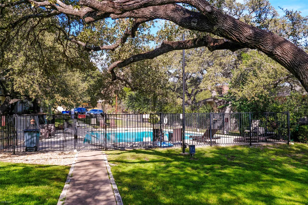 5326 Balcones Drive #D Austin, TX 78731
