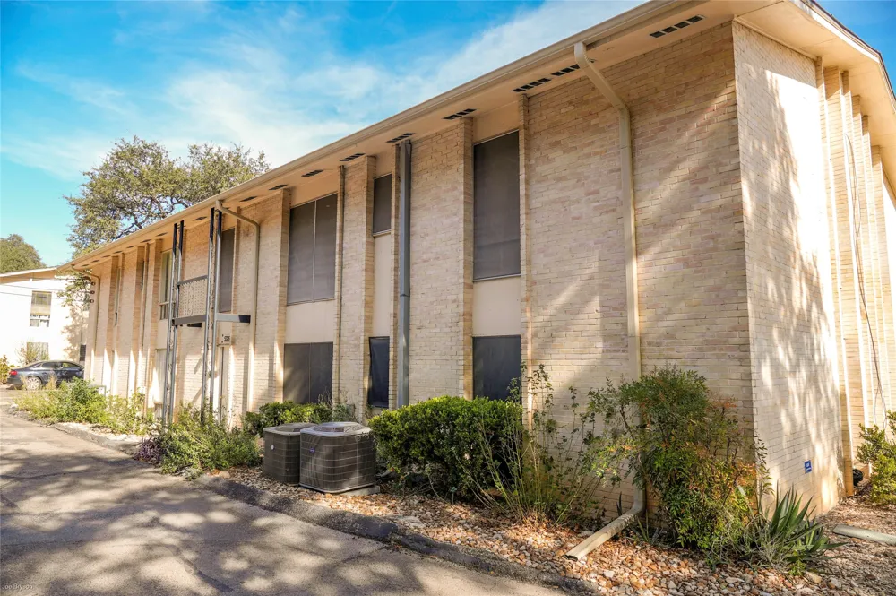 5326 Balcones Drive #D Austin, TX 78731