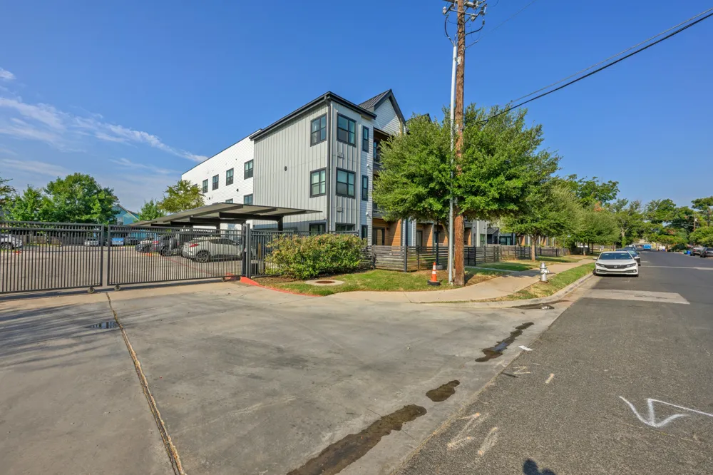 3101 Govalle Avenue #105 Austin, TX 78702