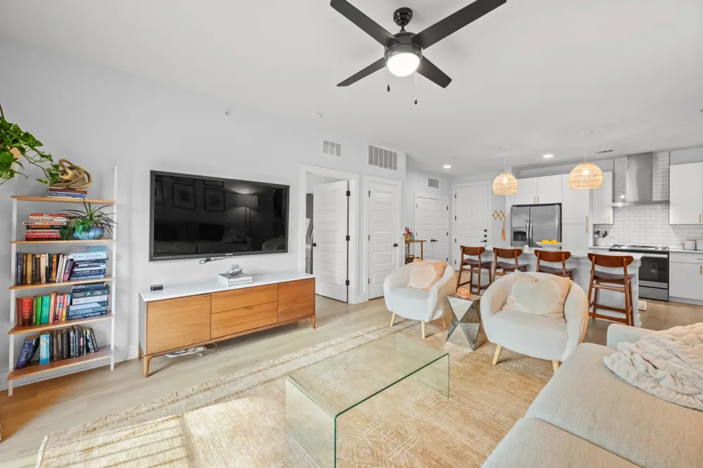 3101 Govalle Avenue #105 Austin, TX 78702