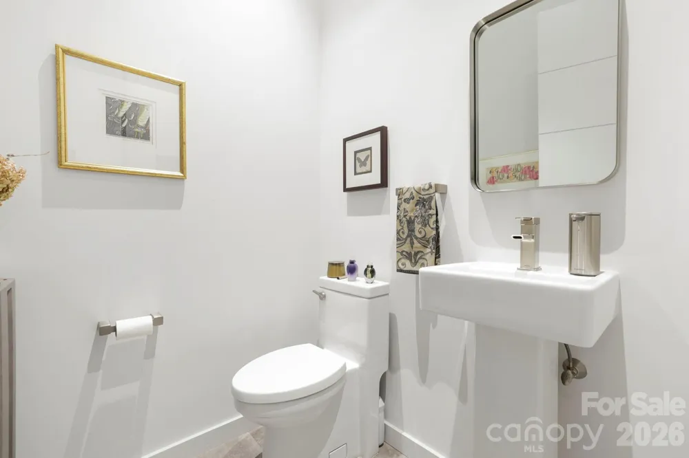 232 Curtain Bluff Hendersonville, NC 28791
