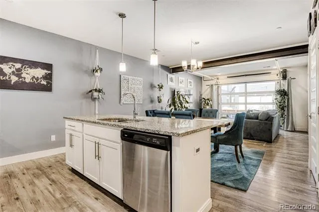 19562 E Sunset Circle Centennial, CO 80015