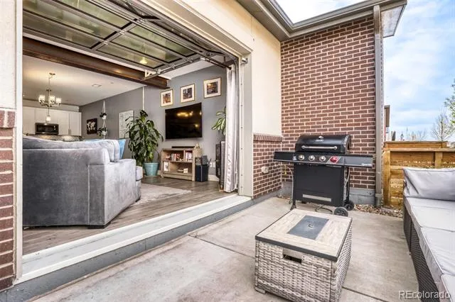 19562 E Sunset Circle Centennial, CO 80015