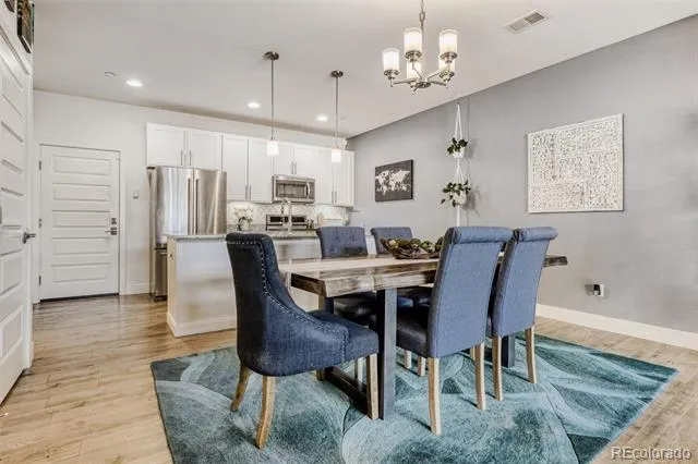 19562 E Sunset Circle Centennial, CO 80015