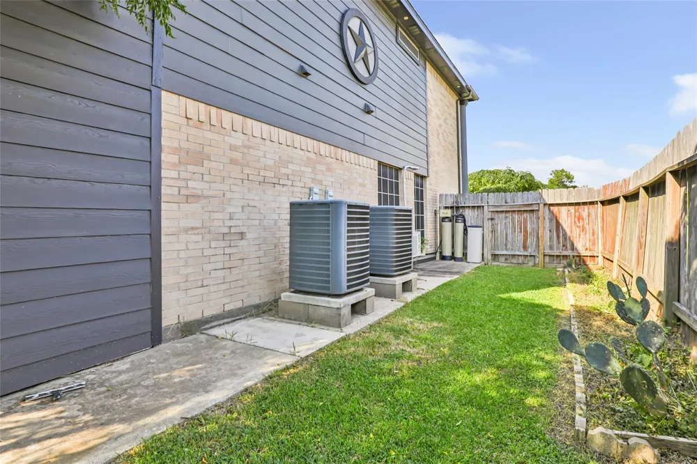 7903 Veranda Drive Cove, TX 77523