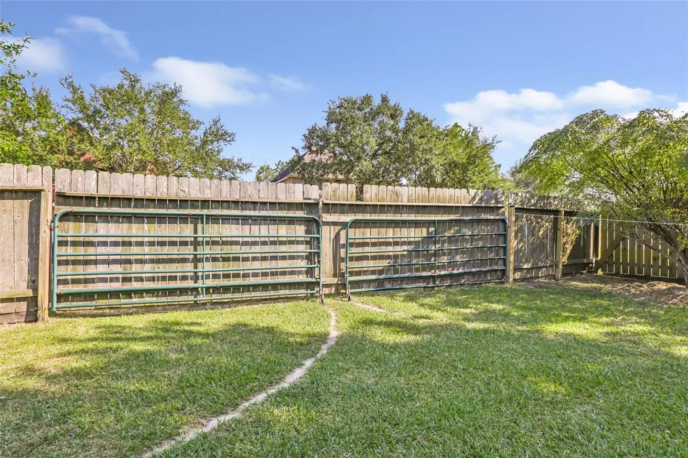 7903 Veranda Drive Cove, TX 77523